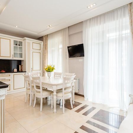 3Bd-2Bth Apartment In Tbilisi City Center Экстерьер фото