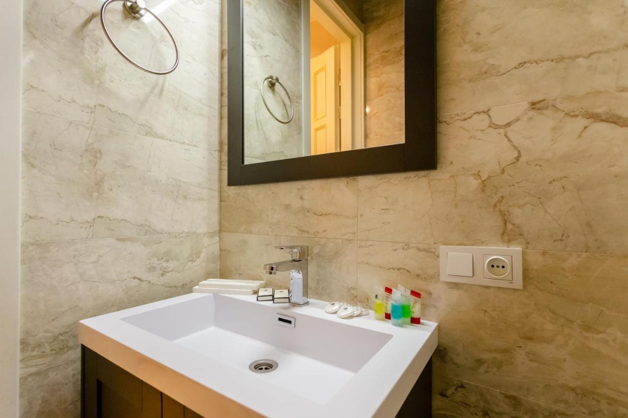 3Bd-2Bth Apartment In Tbilisi City Center Экстерьер фото