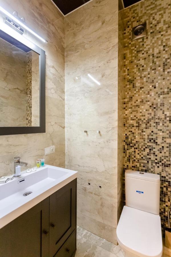 3Bd-2Bth Apartment In Tbilisi City Center Экстерьер фото